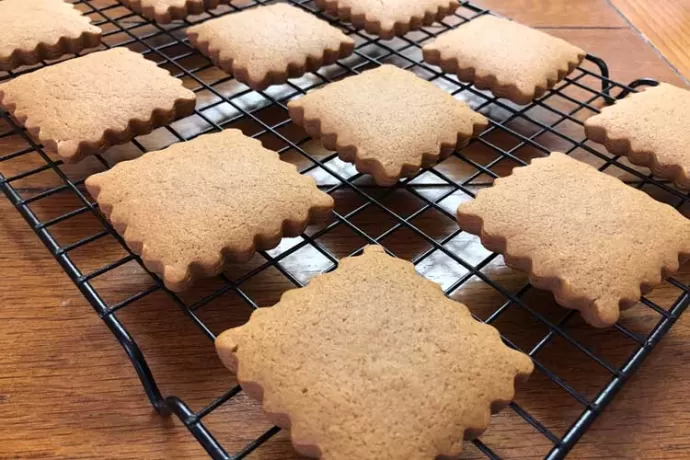 Gingerbread Tea Cookies