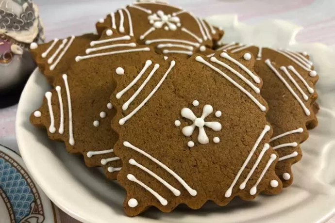 Gingerbread Tea Cookies